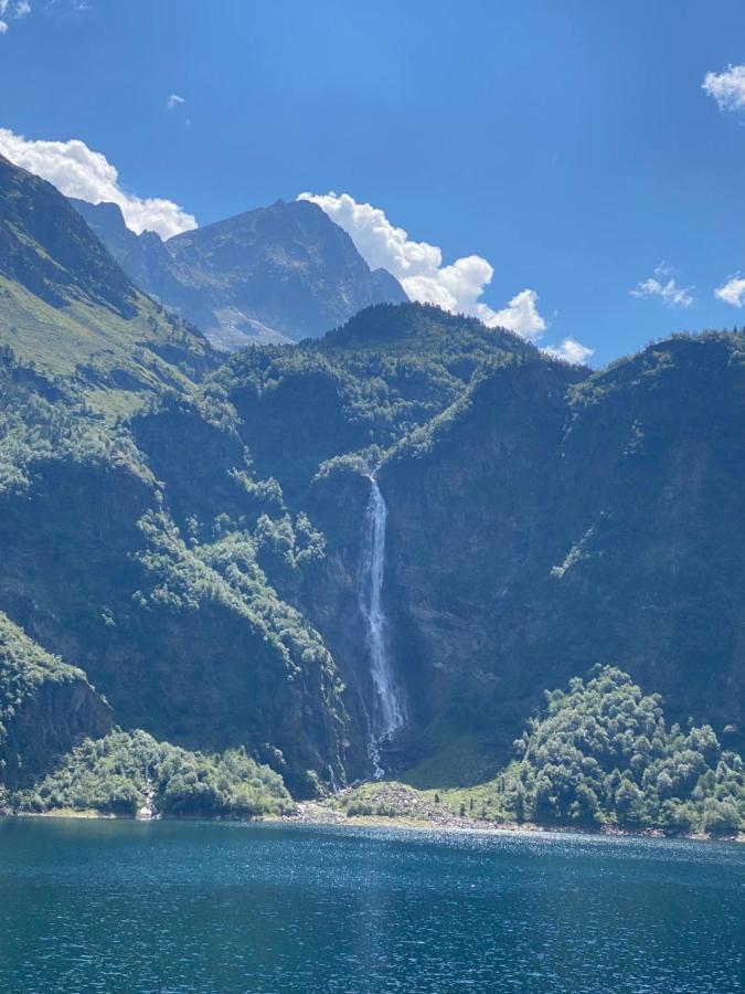 Fantastic Ground Floor Apartment Opposite Thermes Bagneres-de-Luchon Ngoại thất bức ảnh