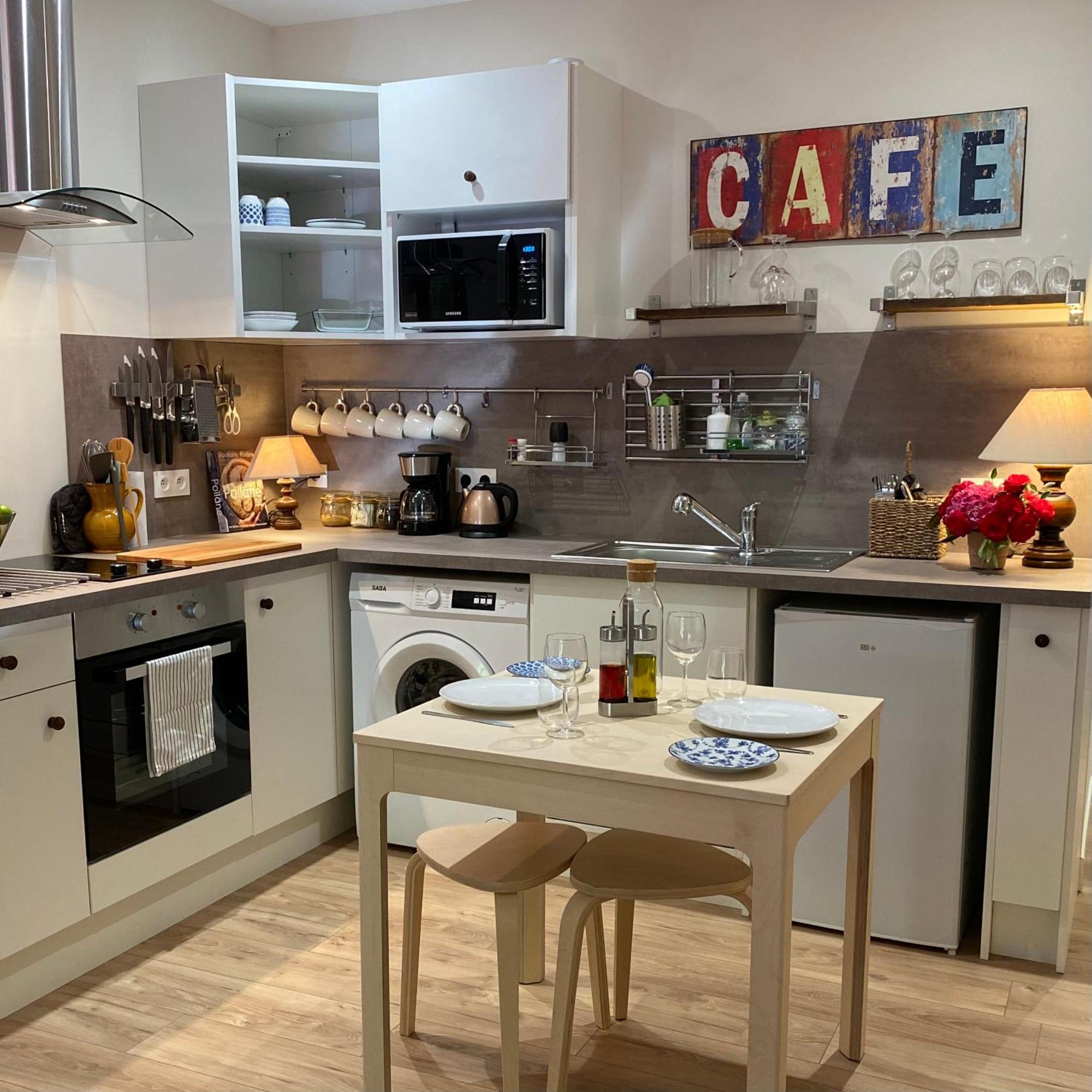 Fantastic Ground Floor Apartment Opposite Thermes Bagneres-de-Luchon Ngoại thất bức ảnh
